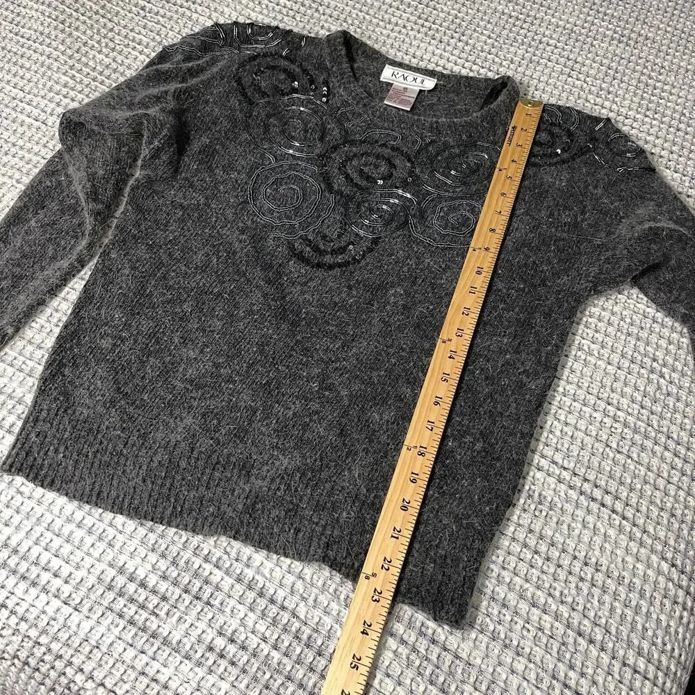Raoul VINTAGE Gray Silk Angora Sweater Womens Sz M Beaded Sequins Long Sleeve - Picture 7 of 10